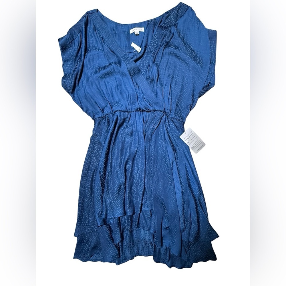 Socialite NWT Cap Sleeve Satin Tiered Mini Dress – Navy Peony – Size Medium - Picture 5 of 8